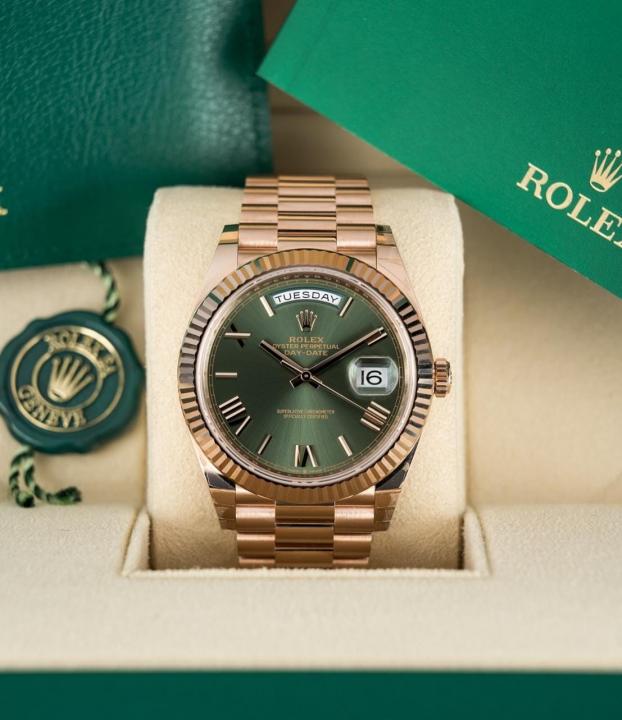 Role_x Oyster Perpetual Day Date 40 Battery Working Like Automatic