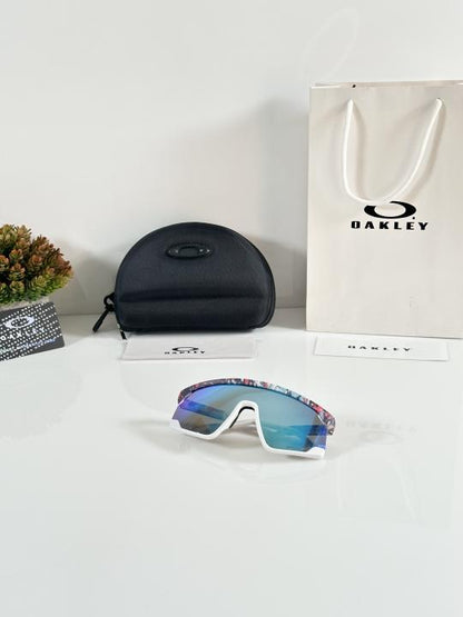 OAKLY PREMIUM SUNGLASSES