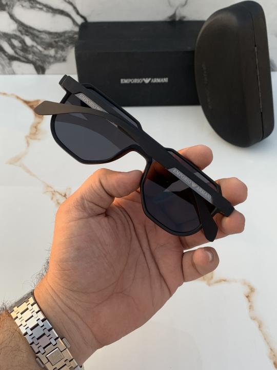 Emporio_armani_black