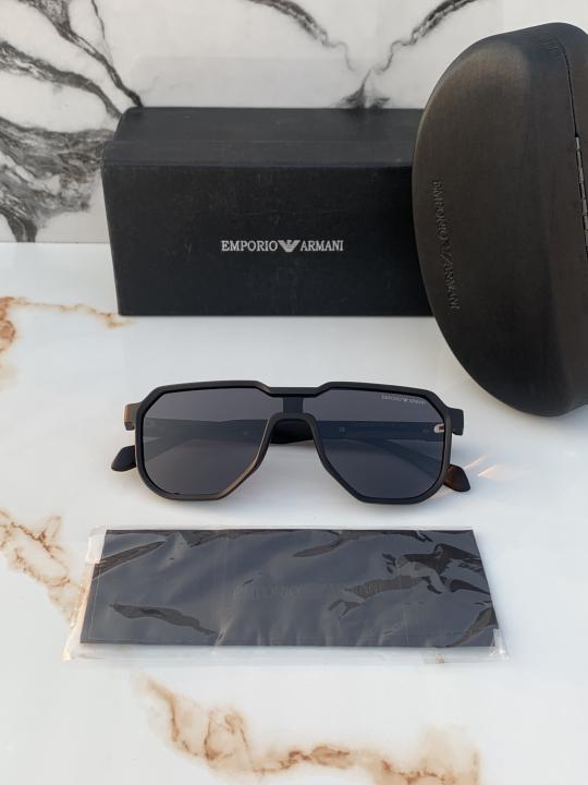Emporio_armani_black