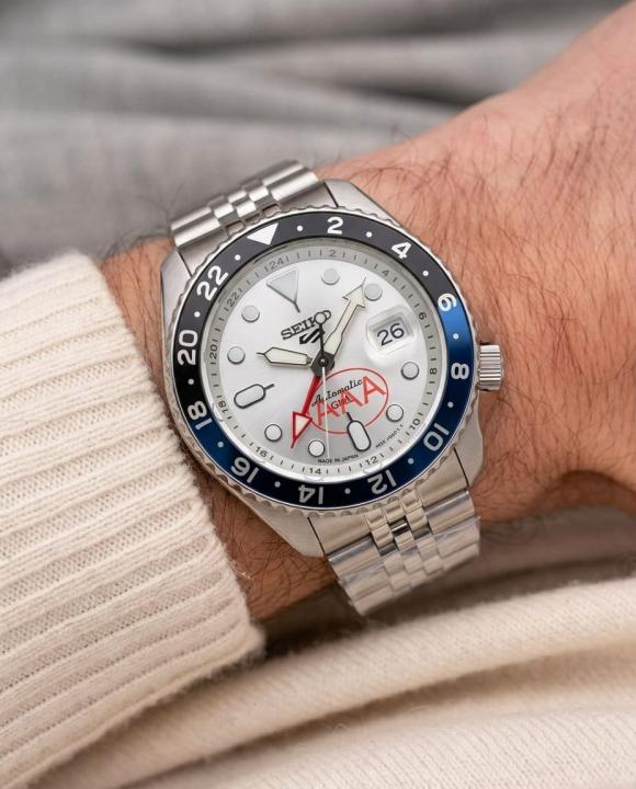 Seikoo 5 Sports GMT