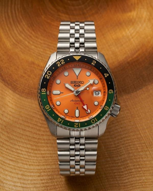 Seikoo 5 Sports GMT