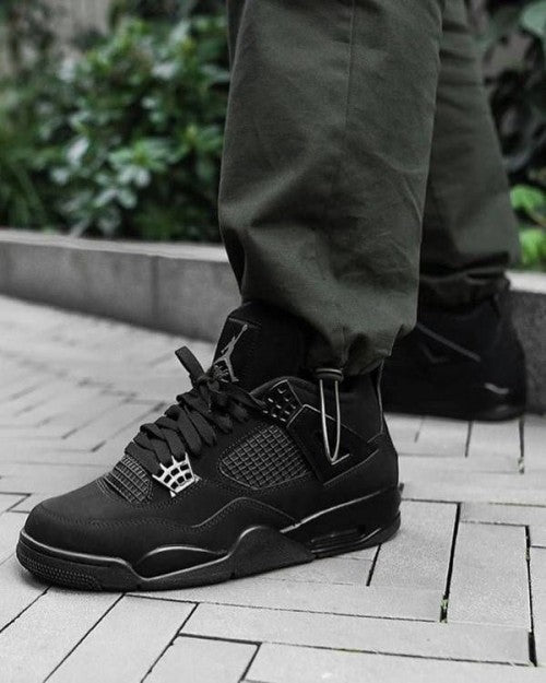Jordan Retro 4 Black Cat Surplus Semi UA